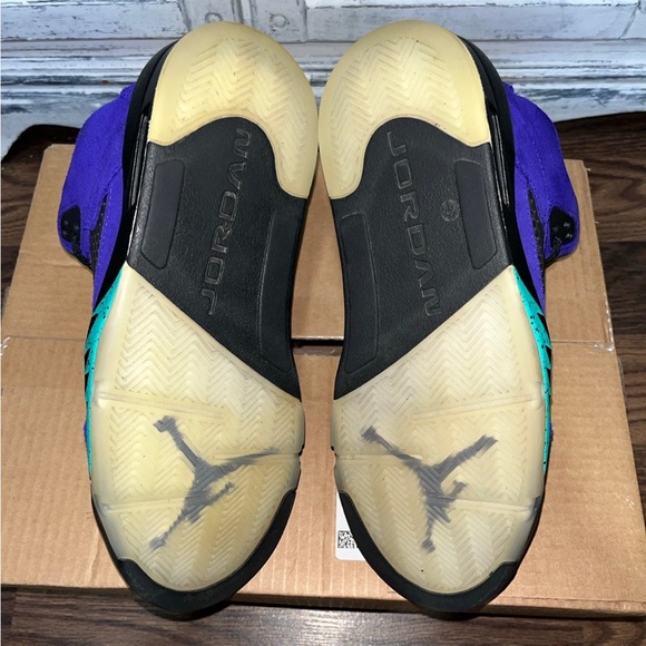 Air Jordan 5 Retro Alternate Grape - Picture 4 of 4